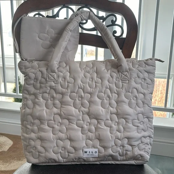 NWT Wilo the Label Floral Daisy Puffer Bag - Picture 5 of 16